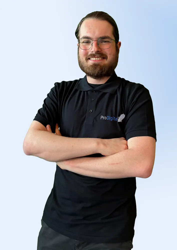 Tibor, Development
